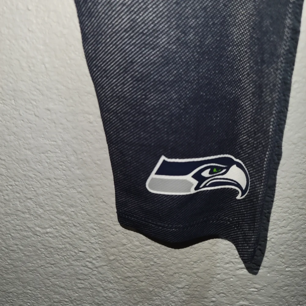 HOST PICK Girls Seattle Seahawks set🥳🥳 - Picture 2 of 3